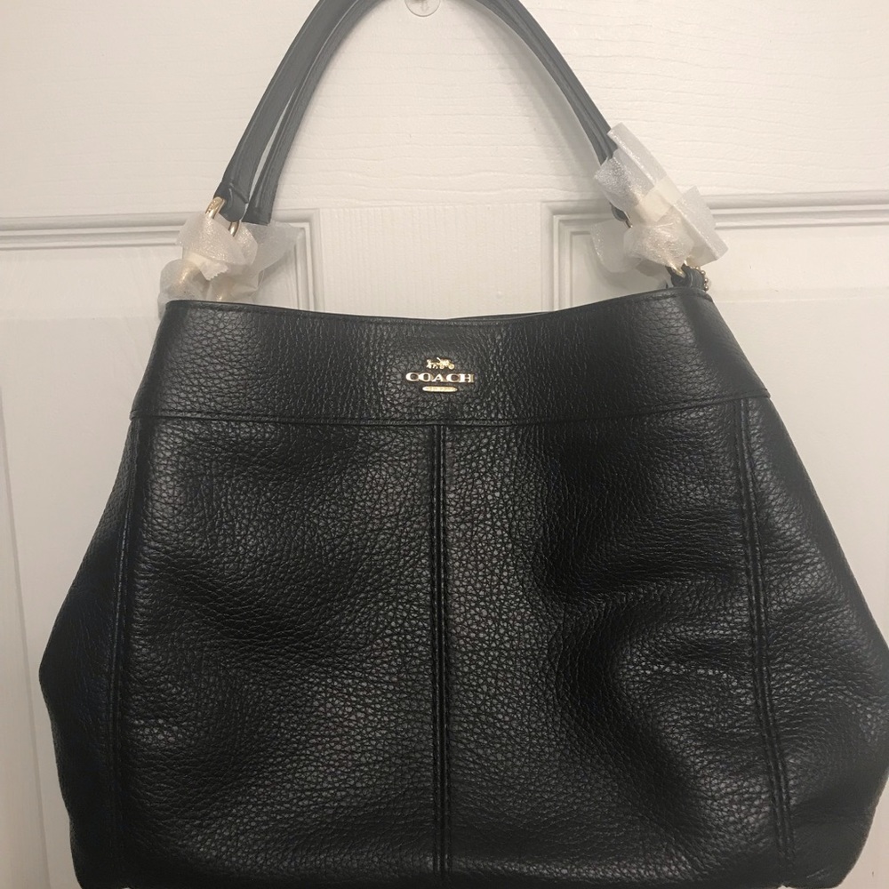 NWT coach small lexy handbag